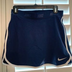 Navy blue NIKE tennis/golf skirt